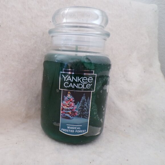 Yankee Candle Magical Frosted Forest - Picture 1 of 2